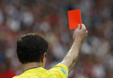 César Peixoto e Vasco Matos lideram o ranking de treinadores com mais cartões vermelhos na Liga Portugal Betclic