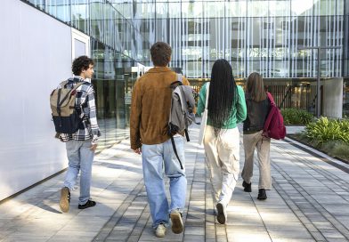 Um visto para ficar, um lar para encontrar: os desafios na adaptação dos estudantes internacionais em Portugal.